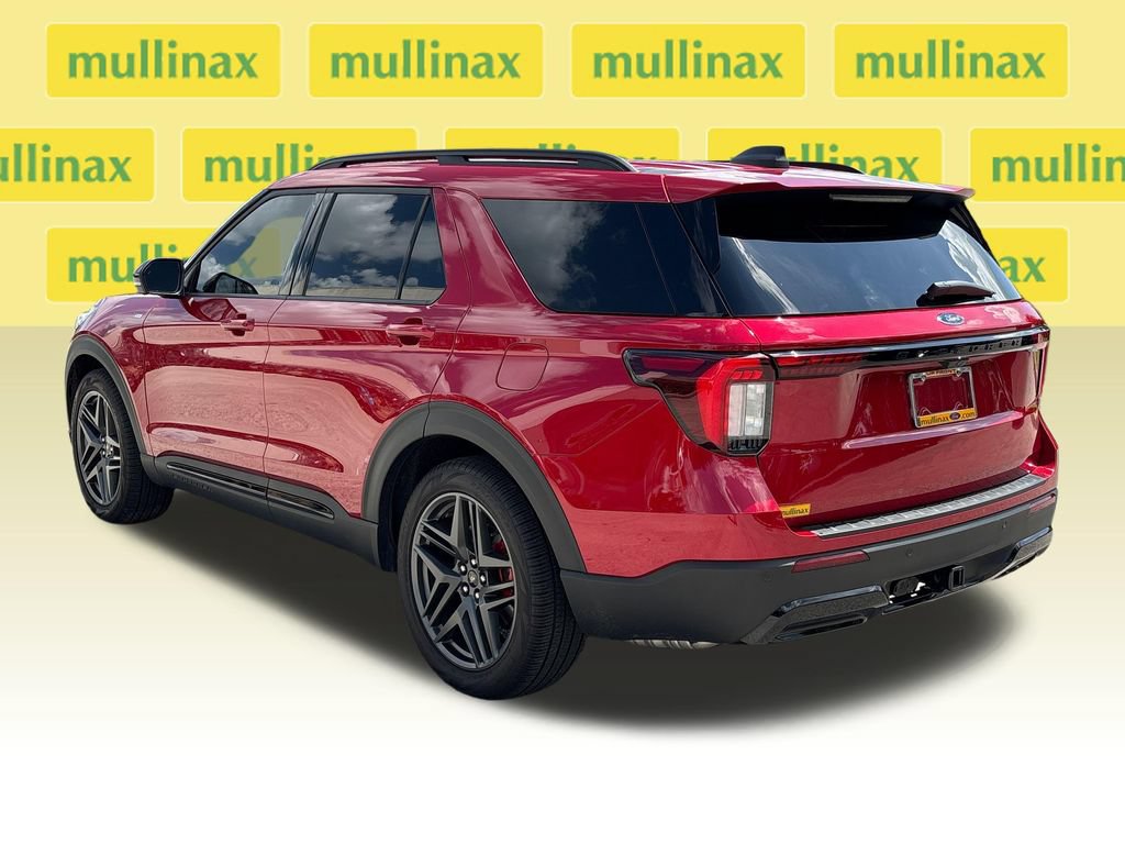 Certified 2025 Ford Explorer ST-Line w/ Premium Package RWD image 12