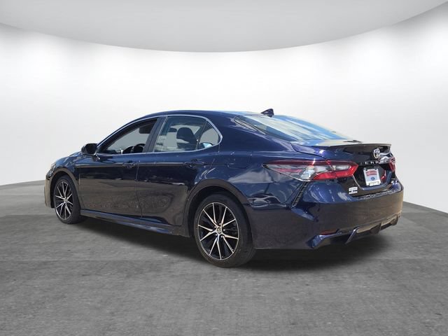 Used 2022 Toyota Camry SE FWD image 6