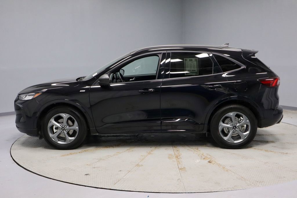 Certified 2023 Ford Escape ST-Line w/ Equipment Group 301A FWD image 10