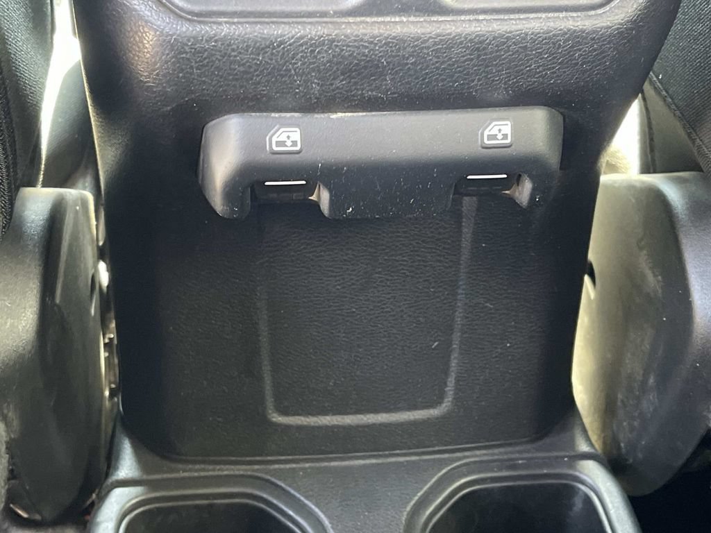 Used 2022 Jeep Gladiator Sport AWD/4WD image 19