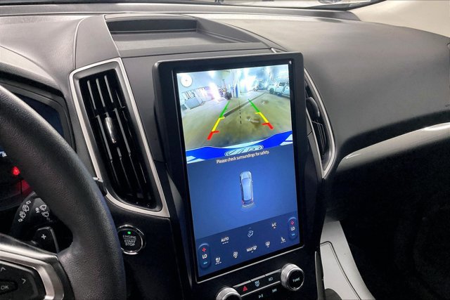 Certified 2024 Ford Edge SEL w/ Convenience Package AWD/4WD image 12