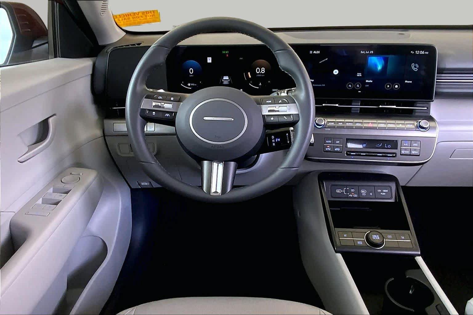 Used 2025 Hyundai Kona SEL FWD image 6