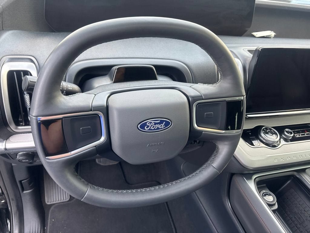 Certified 2025 Ford Expedition Max Active AWD/4WD image 14