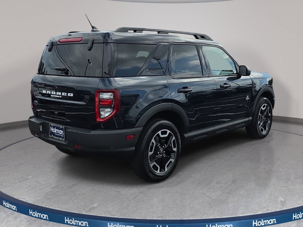 Certified 2023 Ford Bronco Sport Outer Banks w/ Tech Package AWD/4WD image 5