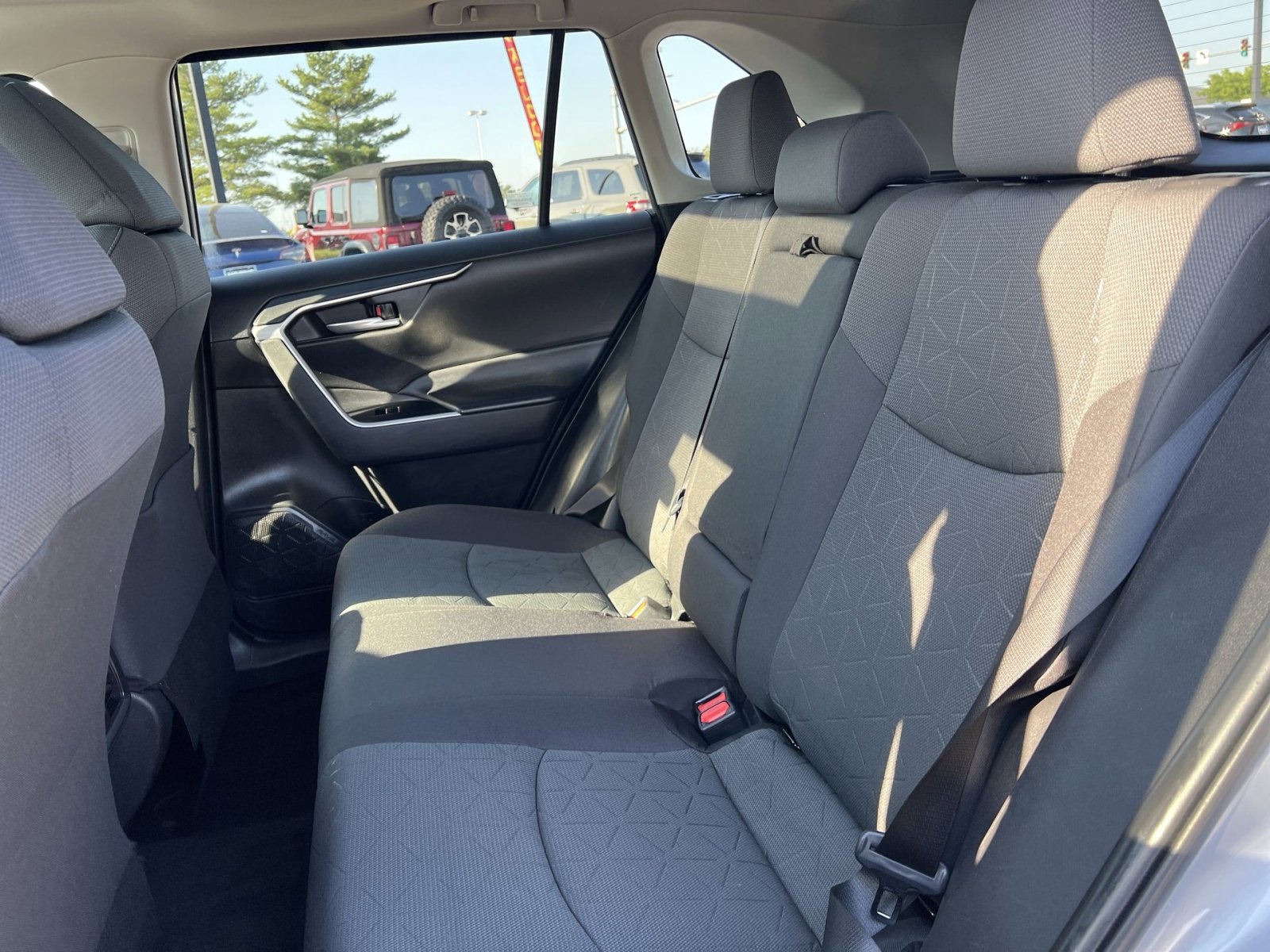 Used 2024 Toyota RAV4 XLE w/ Convenience Package AWD/4WD image 32