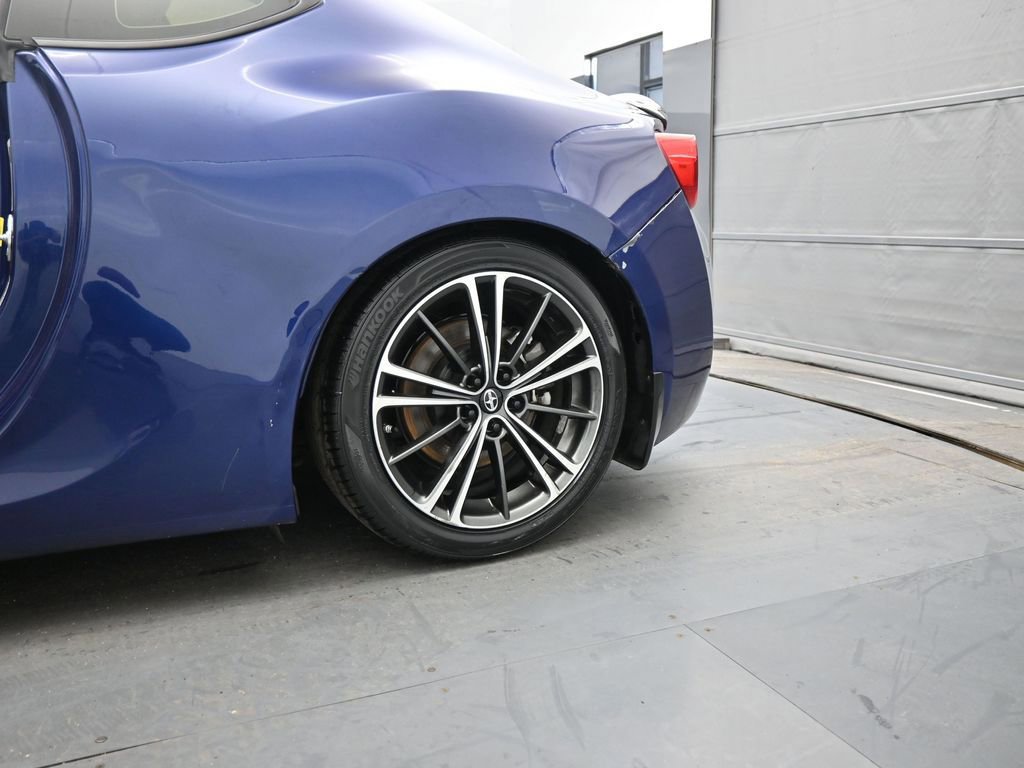 Used 2017 Toyota 86 image 15