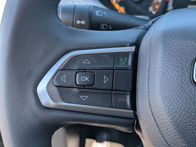 Used 2025 Jeep Compass Latitude w/ Sun & Sound Group AWD/4WD image 20