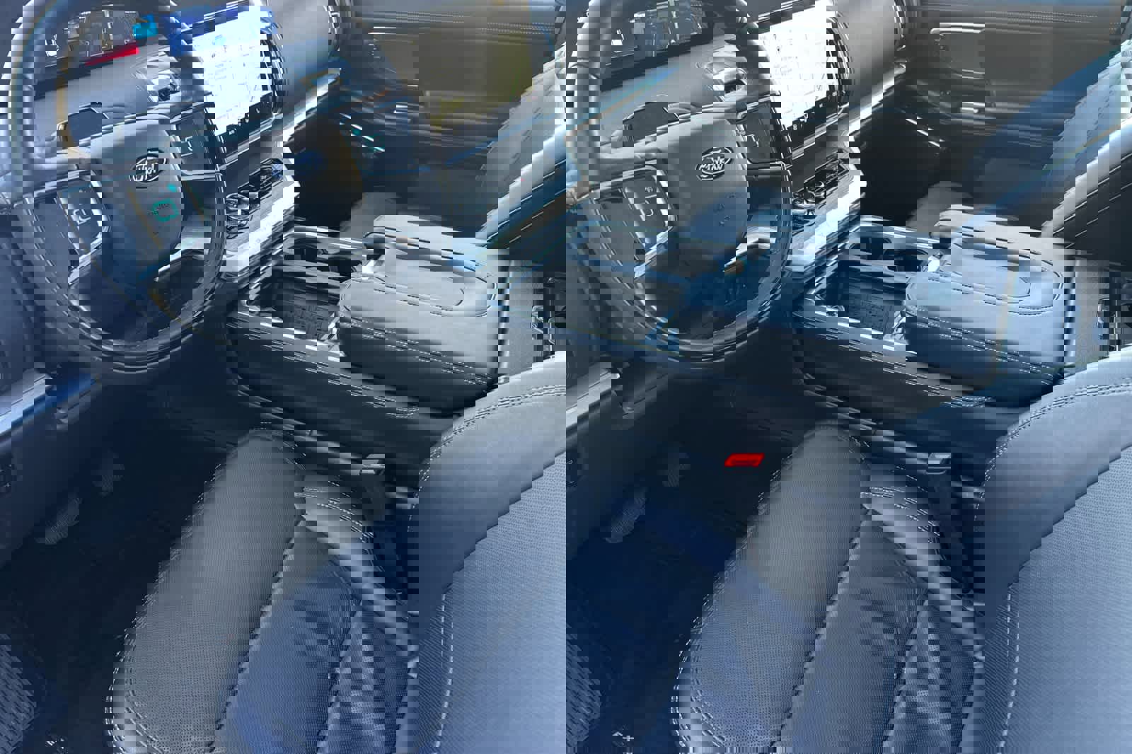 Certified 2025 Ford Expedition Platinum image 11