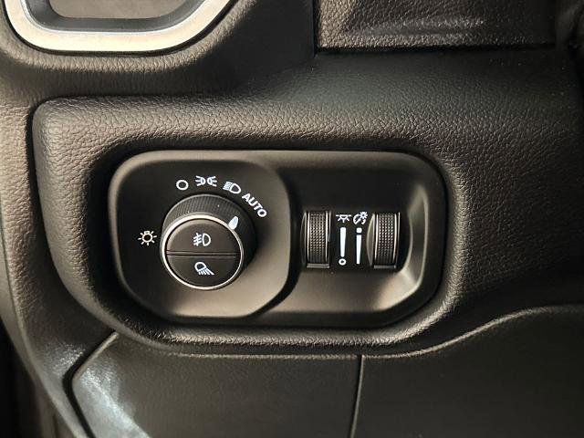 Used 2022 RAM 3500 Laramie AWD/4WD image 21