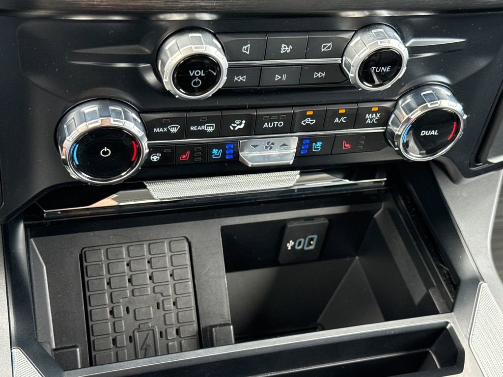 Certified 2023 Ford F350 Lariat w/ Chrome Package image 24