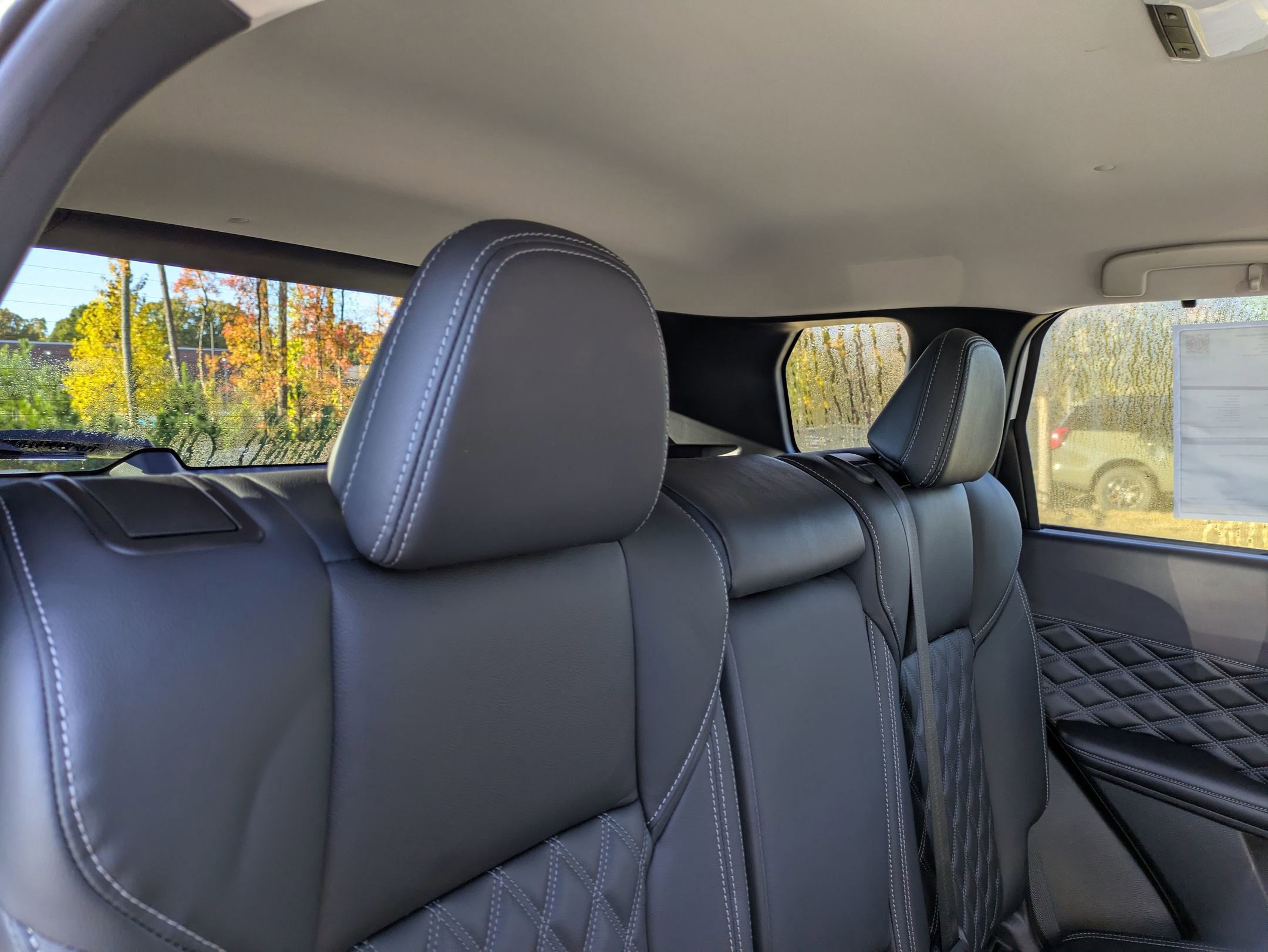 Used 2024 Mitsubishi Outlander SEL Black Edition image 37