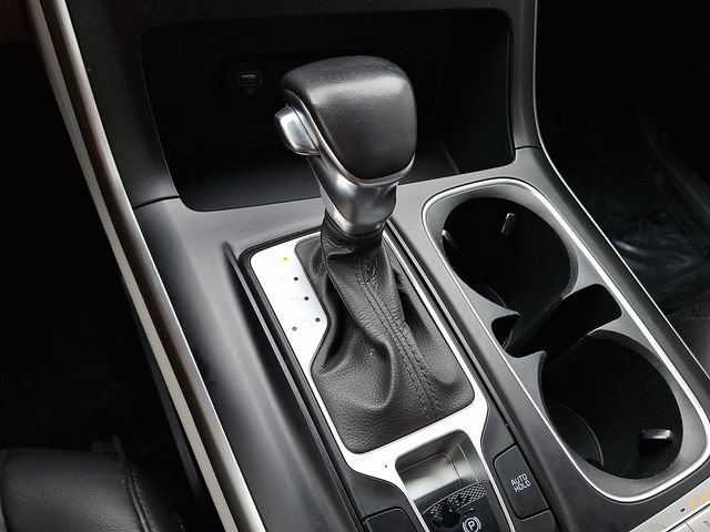Used 2022 Kia Carnival LX FWD image 14