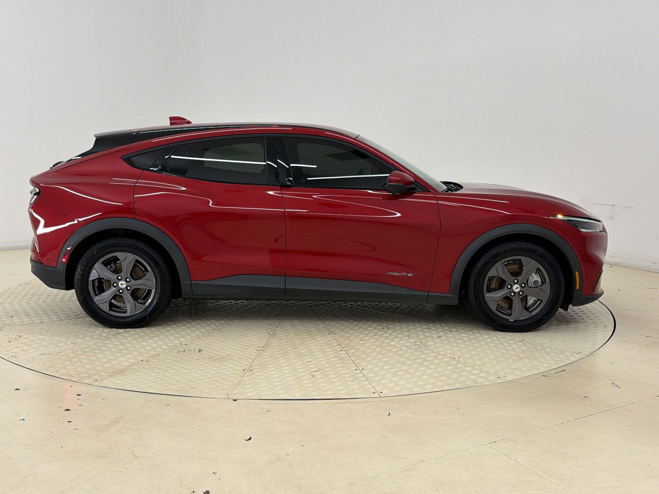 Certified 2022 Ford Mustang Mach-E Select w/ Comfort/Technology Package RWD image 8