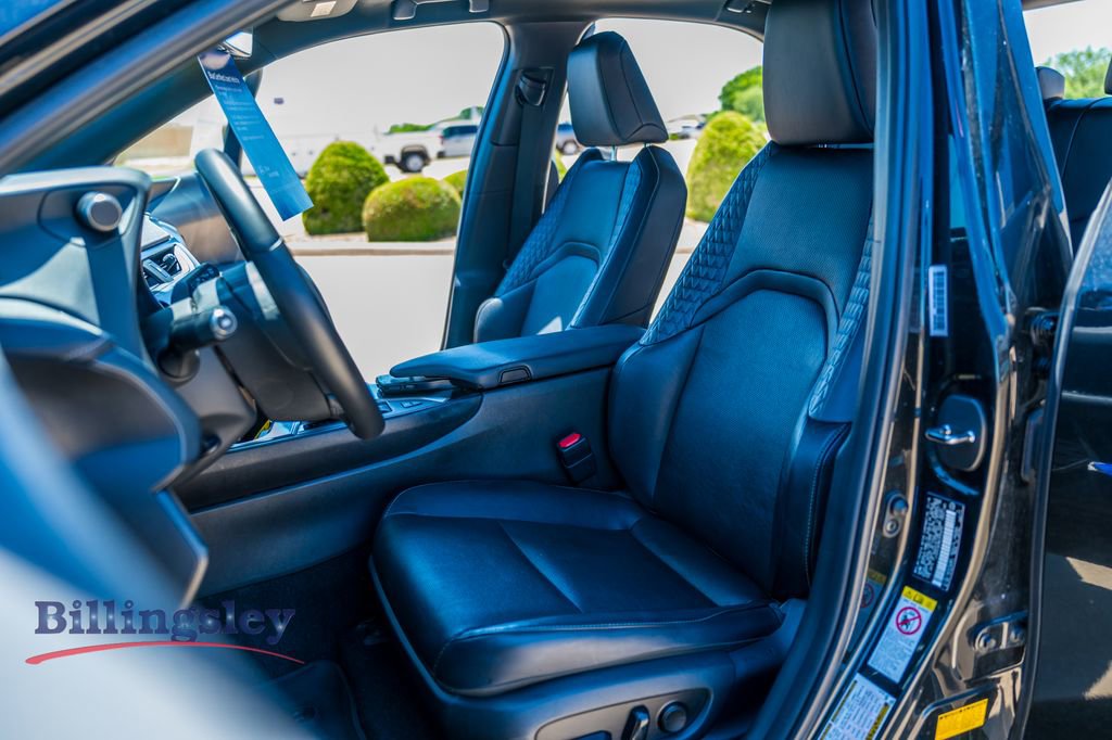 Used 2019 Lexus UX 250h w/ Premium Package AWD/4WD image 10