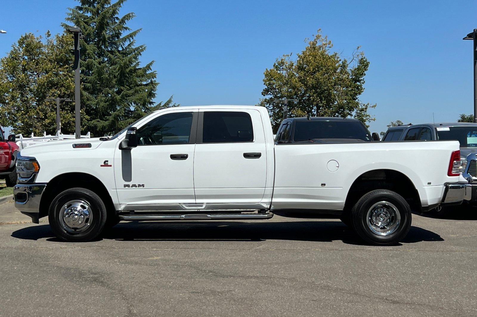 Used 2024 RAM 3500 Big Horn image 2