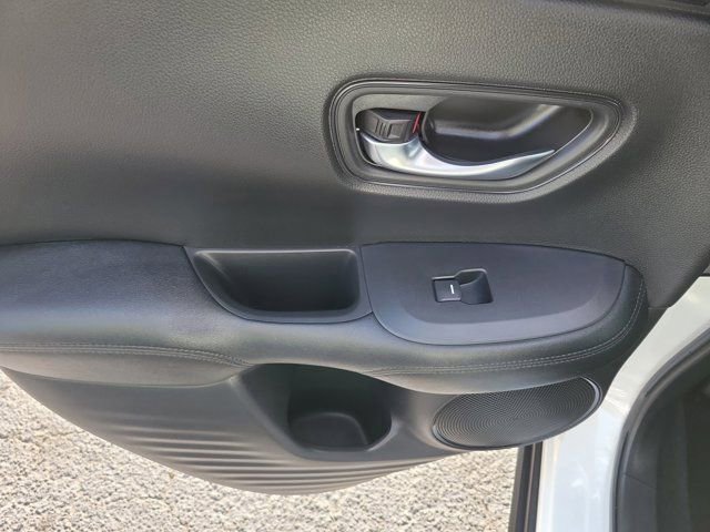 Used 2023 Honda HR-V LX image 13