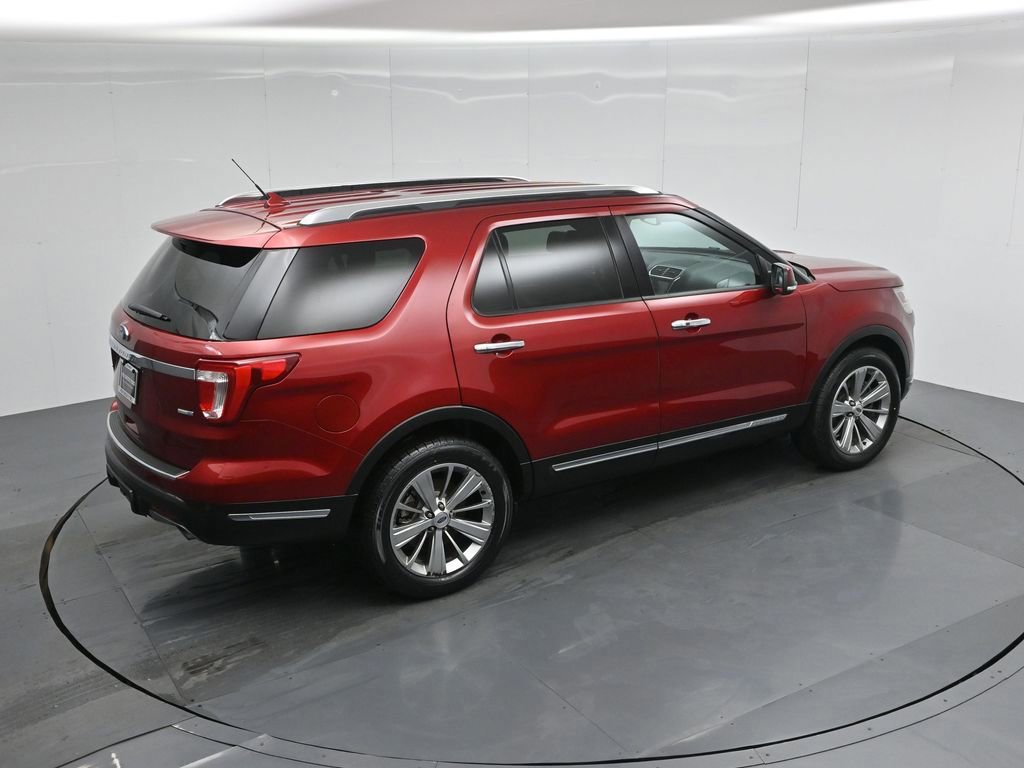 Certified 2018 Ford Explorer Limited w/ Ford Safe & Smart Package image 14