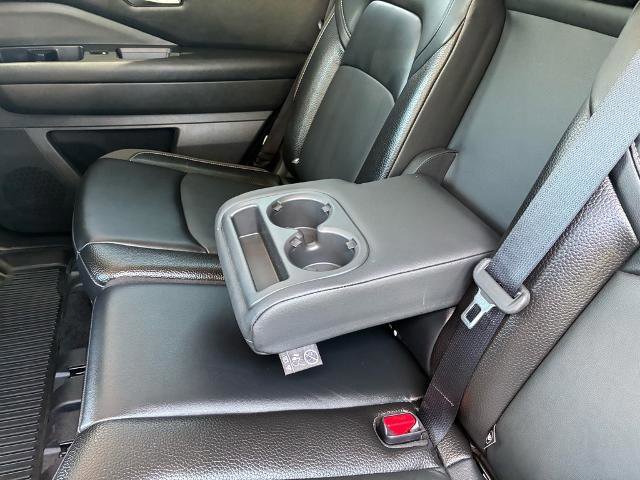 Used 2022 Nissan Pathfinder SL w/ SL Black Package image 28