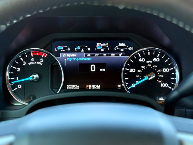 Certified 2022 Ford F250 Lariat w/ Lariat Value Package AWD/4WD image 40