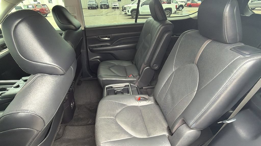 Used 2024 Toyota Grand Highlander AWD image 26