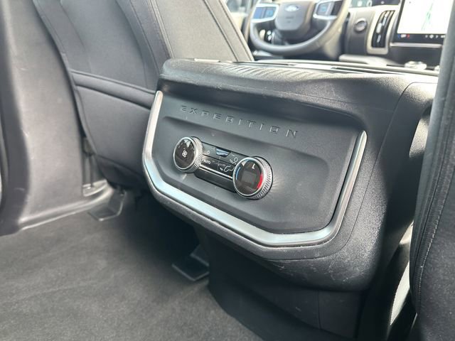 Certified 2025 Ford Expedition Active AWD/4WD image 39