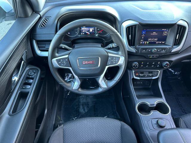 Used 2024 GMC Terrain SLE image 13