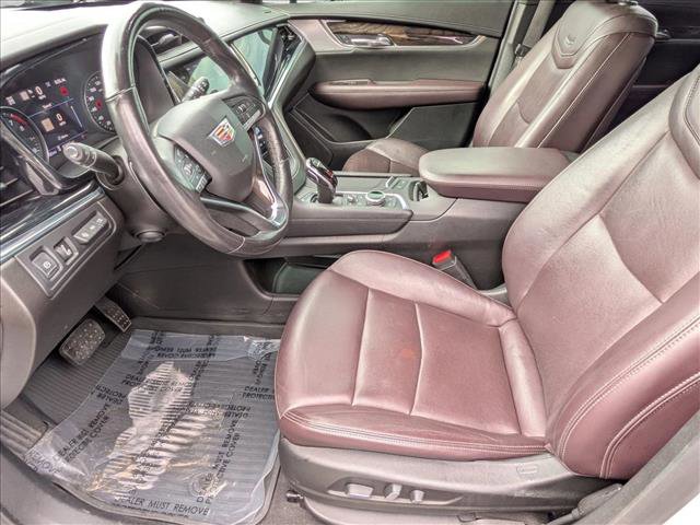Used 2021 Cadillac XT6 Premium Luxury AWD/4WD image 16