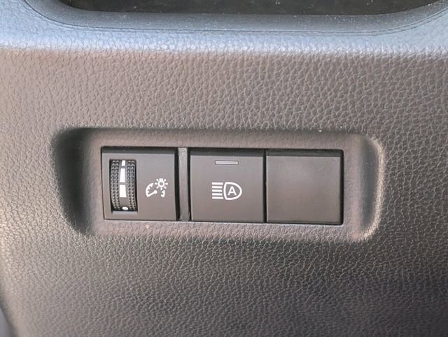 Used 2023 Toyota RAV4 XLE image 24