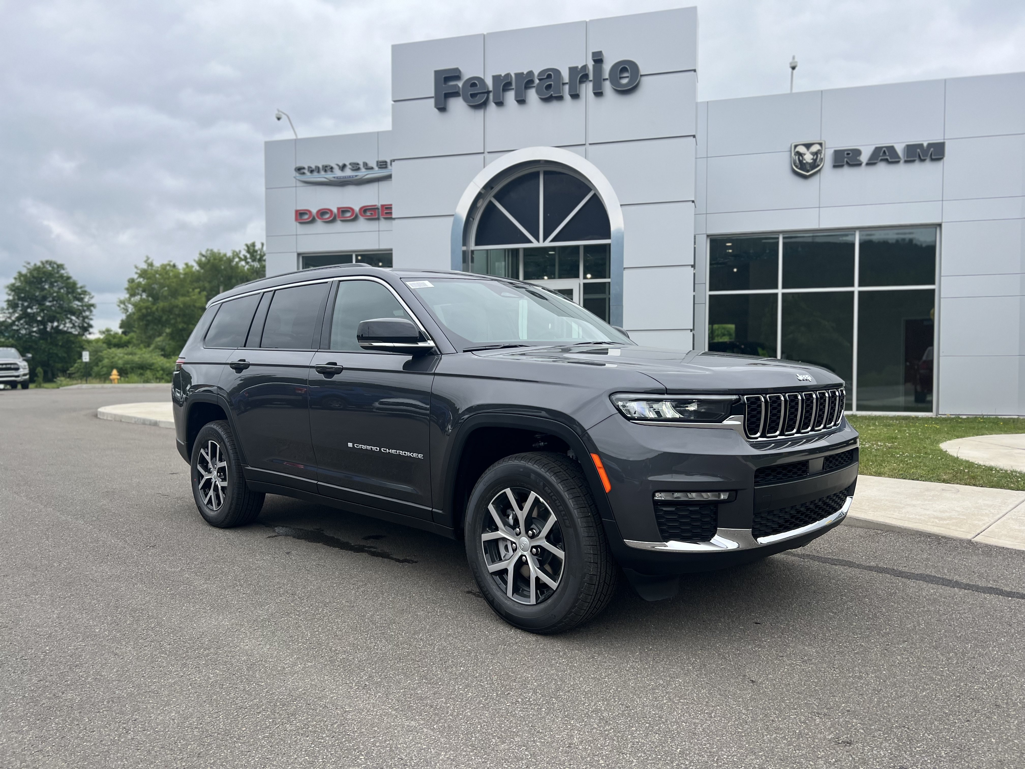 Used 2024 Jeep Grand Cherokee L Limited