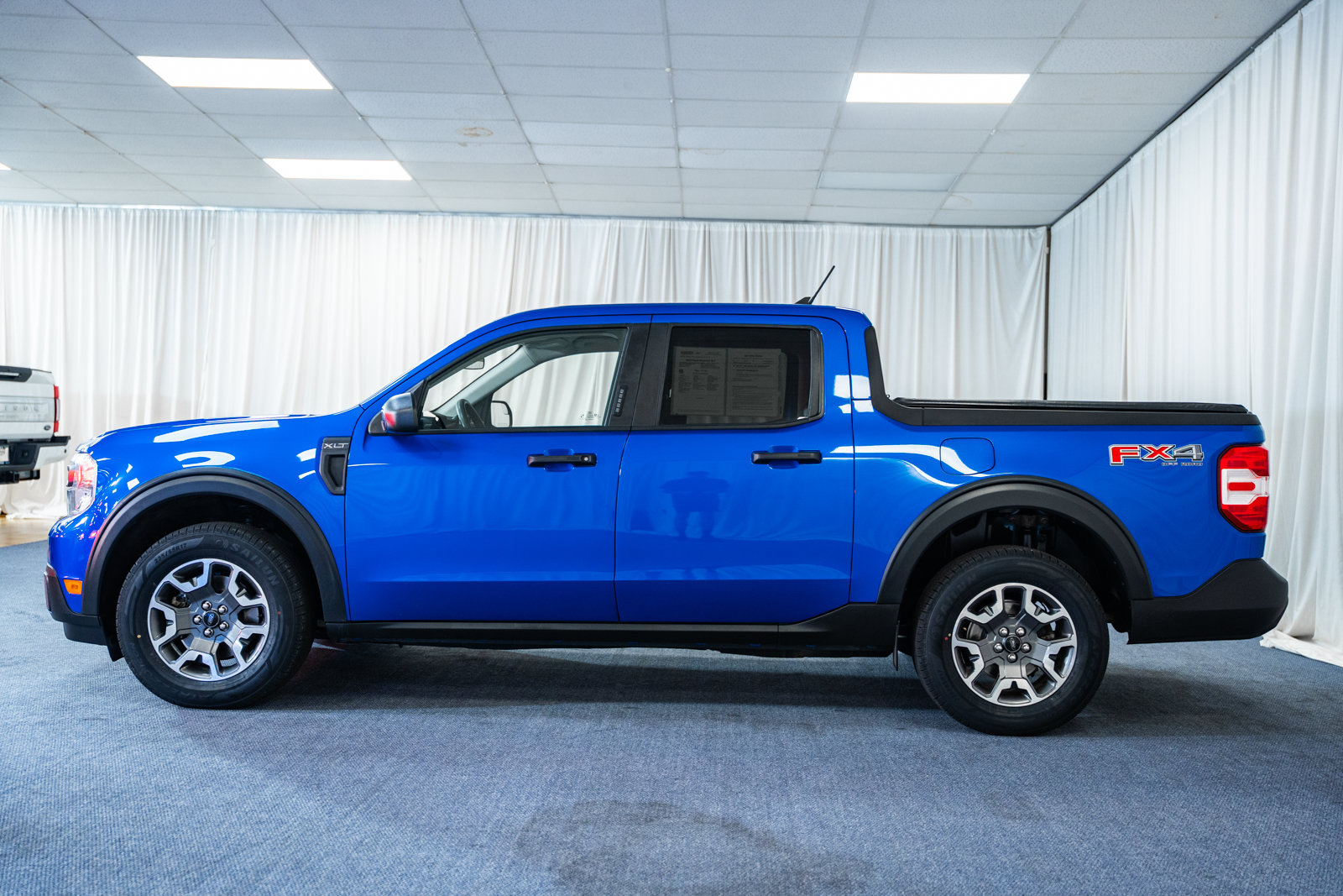Certified 2022 Ford Maverick XLT w/ Equipment Group 300A Standard AWD/4WD image 4
