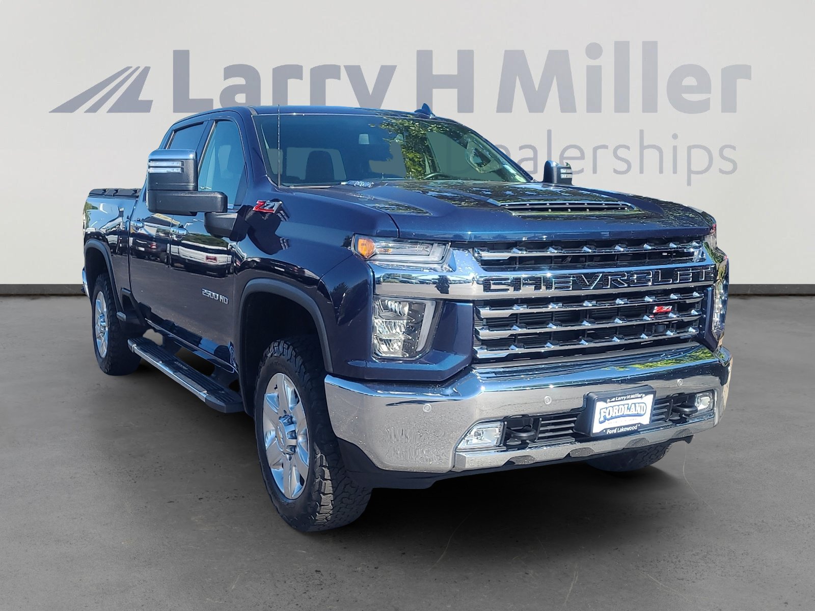 Used 2022 Chevrolet Silverado 2500 LTZ w/ LTZ Plus Package AWD/4WD image 7