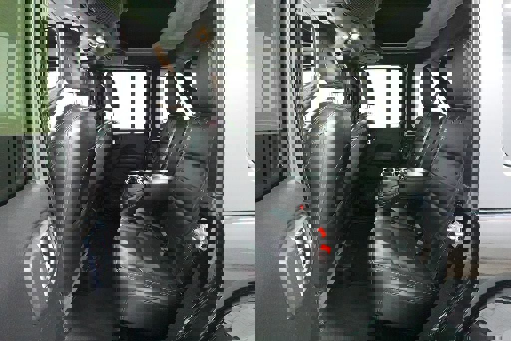 Used 2020 Jeep Wrangler Unlimited Sahara image 27