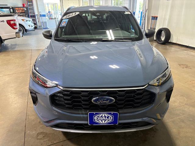 Certified 2024 Ford Escape ST-Line w/ Tech Pack #1 AWD/4WD image 3