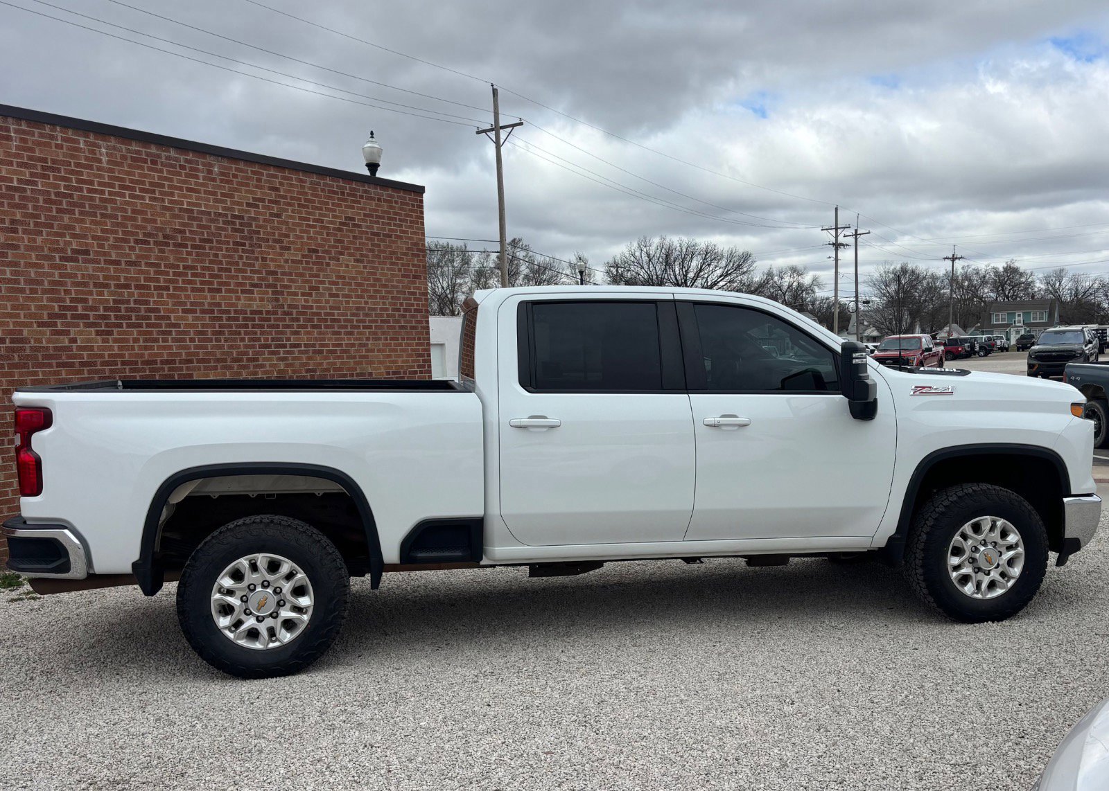 Used 2024 Chevrolet Silverado 2500 LT w/ Z71 Off-Road Package image 6