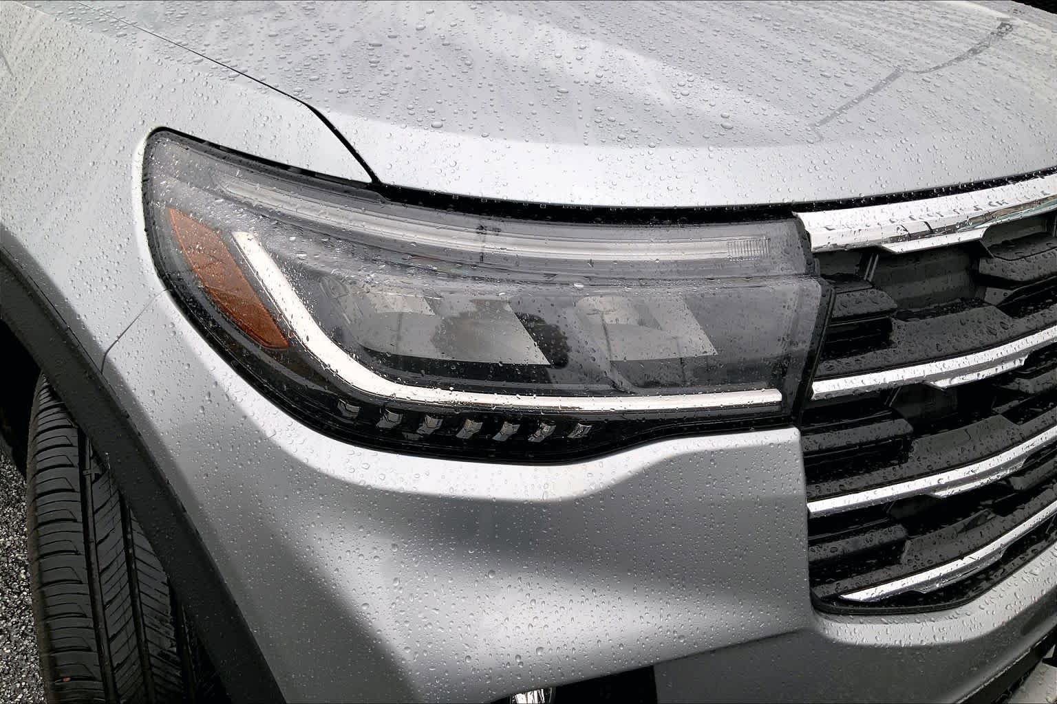 Certified 2025 Ford Explorer Active w/ Active Comfort Package RWD image 26