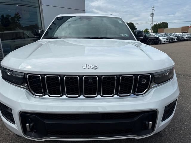 Used 2023 Jeep Grand Cherokee Overland w/ Adv Protech Group III AWD/4WD image 3