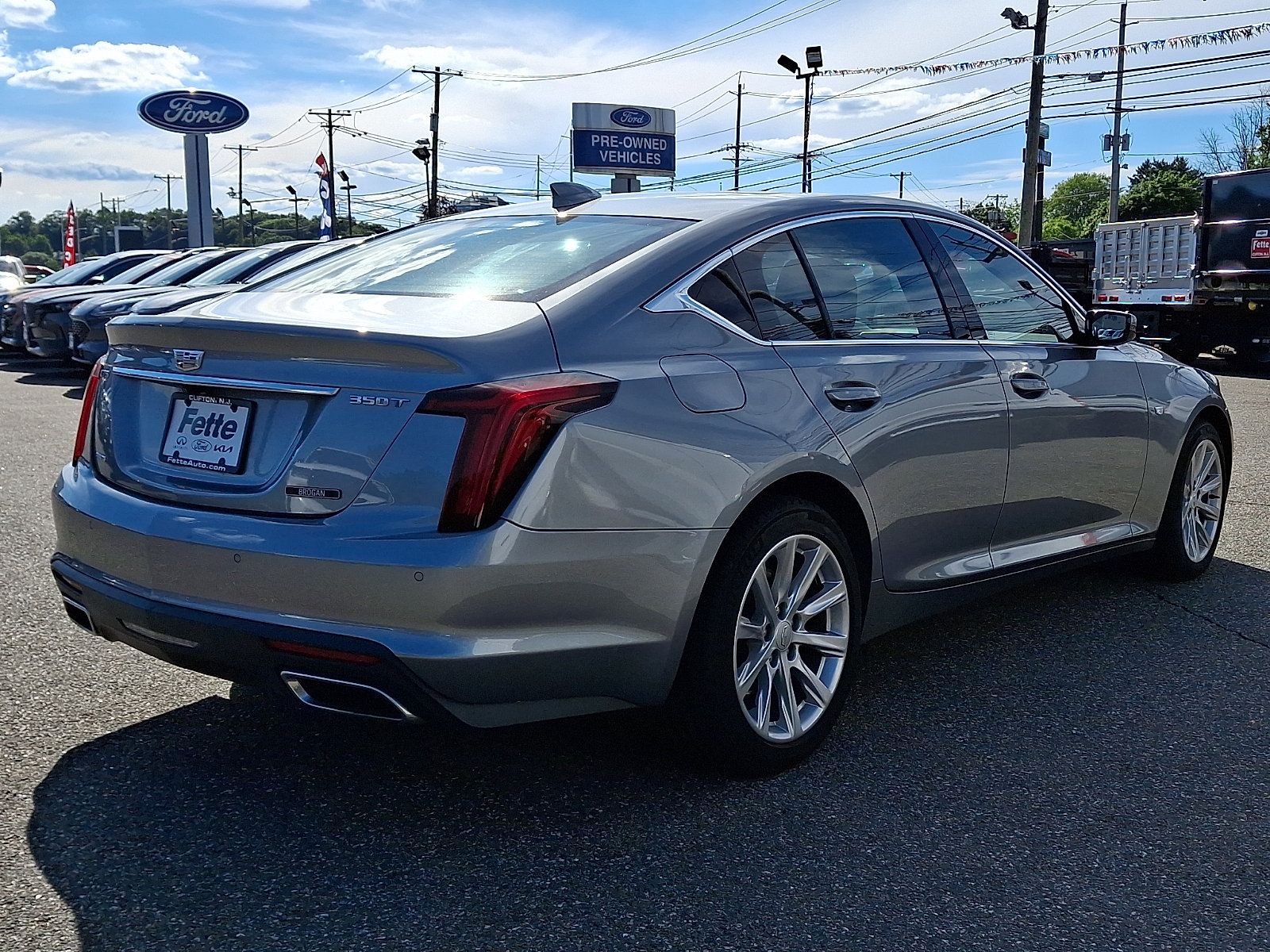 Used 2023 Cadillac CT5 Luxury w/ Sun And Sound Package AWD/4WD image 4