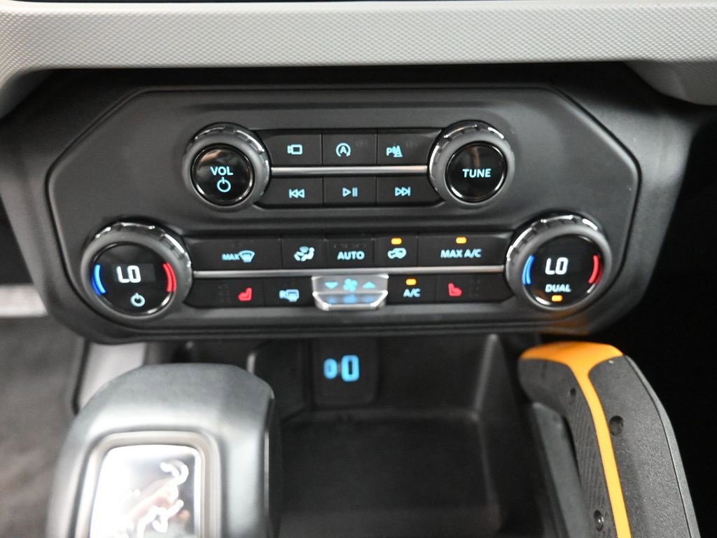 Certified 2021 Ford Bronco Badlands image 9