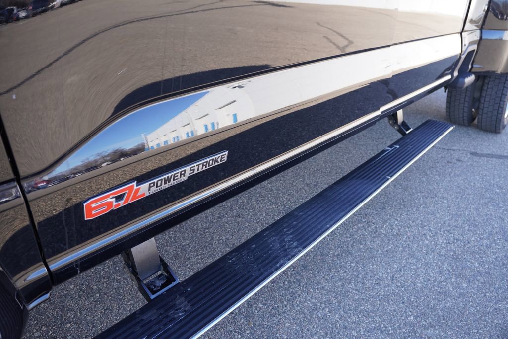 Certified 2025 Ford F450 Platinum w/ FX4 Off-Road Package image 15