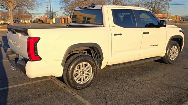 Used 2022 Toyota Tundra SR5 w/ Convenience Package image 9