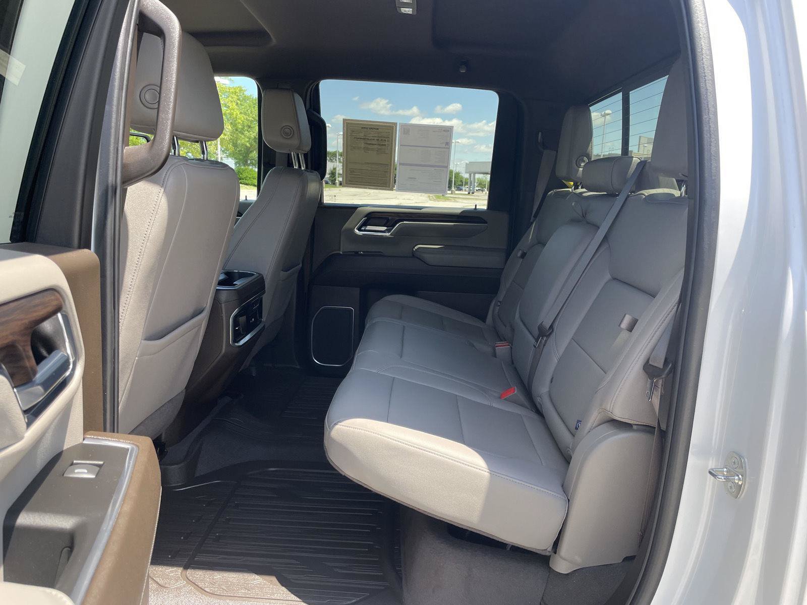 Used 2024 GMC Sierra 2500 SLT w/ SLT Premium Package AWD/4WD image 20