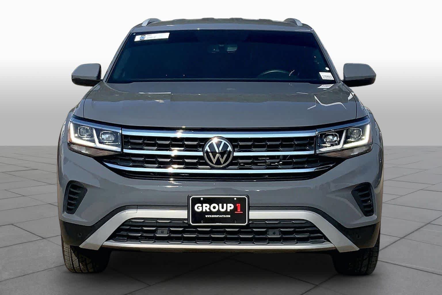 Used 2021 Volkswagen Atlas Cross Sport SE w/ V6 Towing Package FWD image 4
