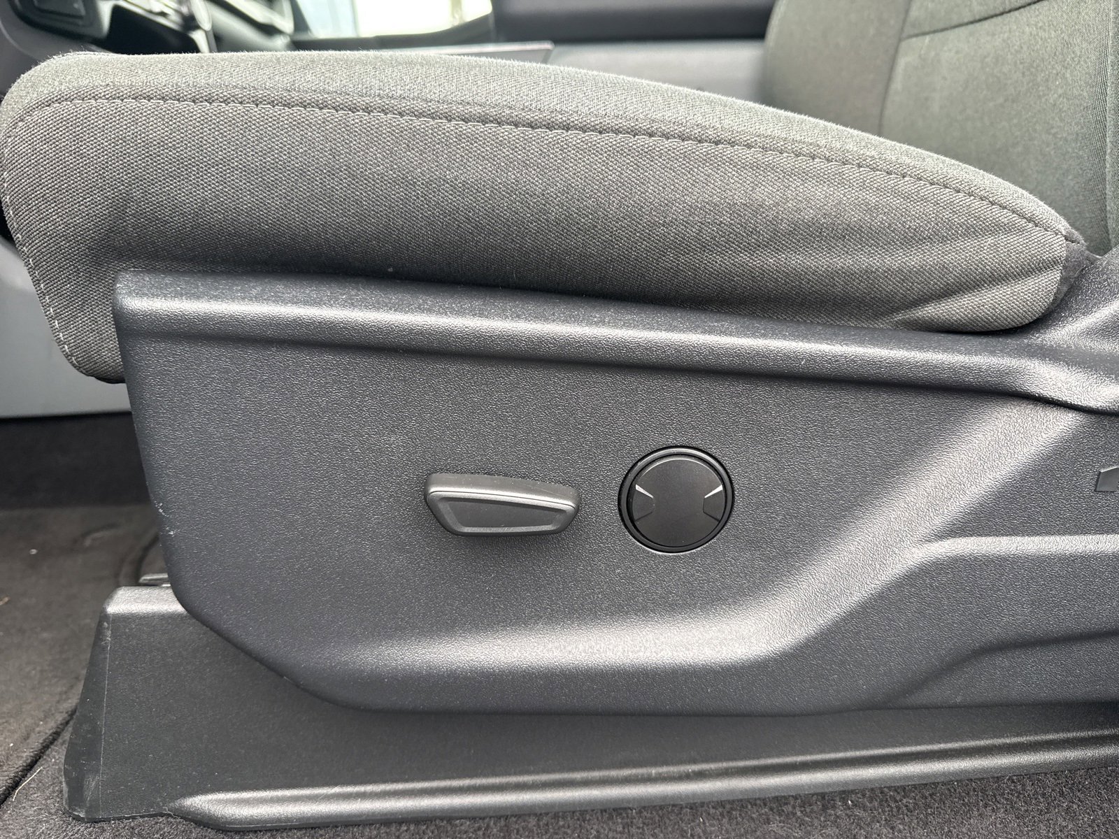 Certified 2024 Ford F150 XLT w/ Mobile Office Package image 29