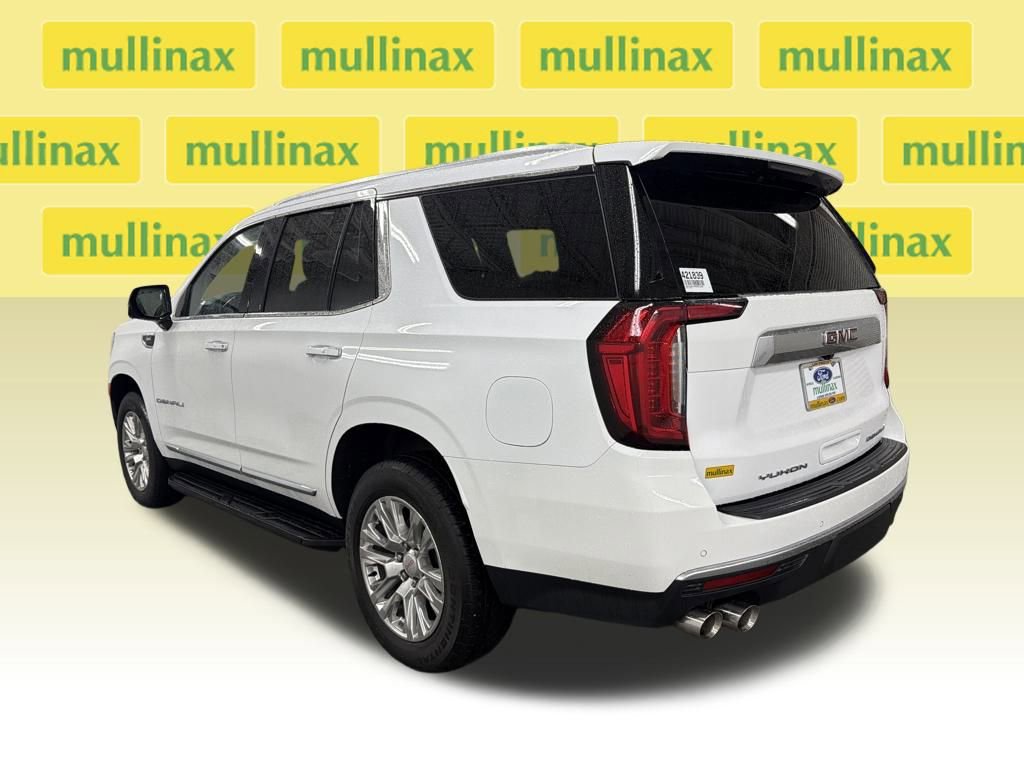 Used 2023 GMC Yukon Denali image 2