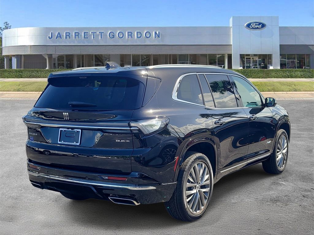Used 2026 Buick Enclave Avenir w/ Super Cruise Package FWD image 3