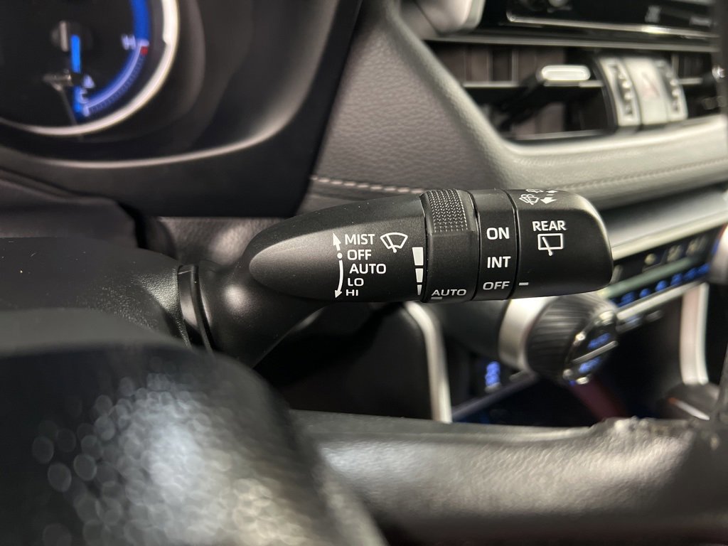 Used 2021 Toyota RAV4 Limited image 22