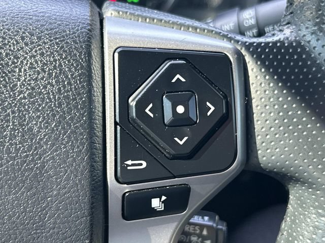 Used 2024 Toyota 4Runner Limited AWD/4WD image 38