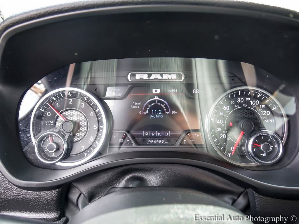 Used 2023 RAM 1500 Laramie AWD/4WD image 13