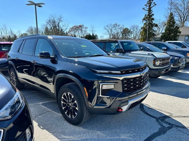 Used 2024 Chevrolet Traverse Z71 w/ Enhanced Driving Package image 7