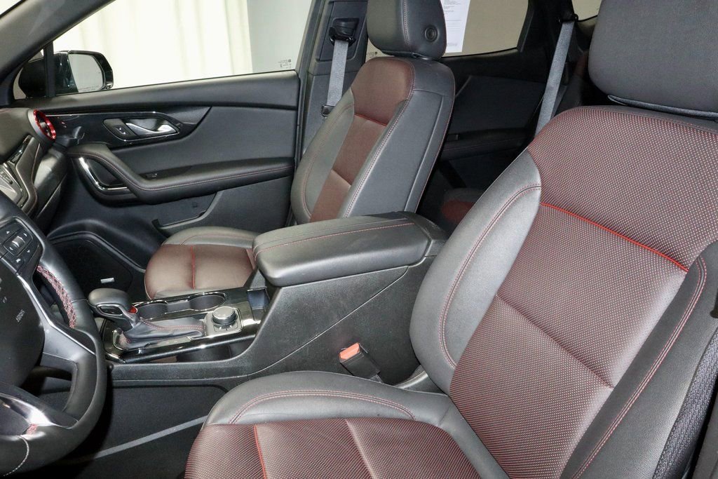 Used 2025 Chevrolet Blazer RS image 25